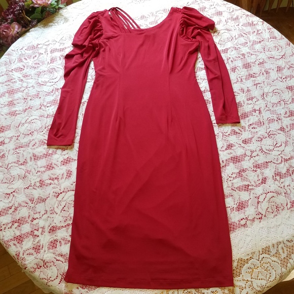 Elegant Red Strappy Shoulder Waterfall Maxi Dress - Picture 6 of 7